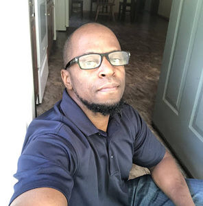 Meet your Posher, Maxime